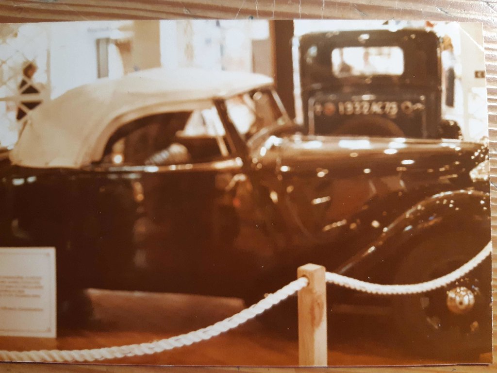 Vélizy 1976. 11 Cabrio 1938.jpg