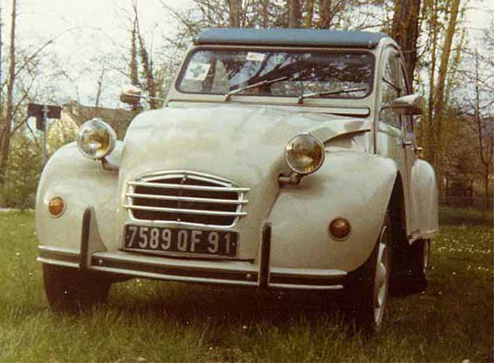 2CV6_Beige.jpg