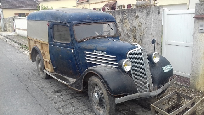 Renault ADV1 1936 réduit.jpg