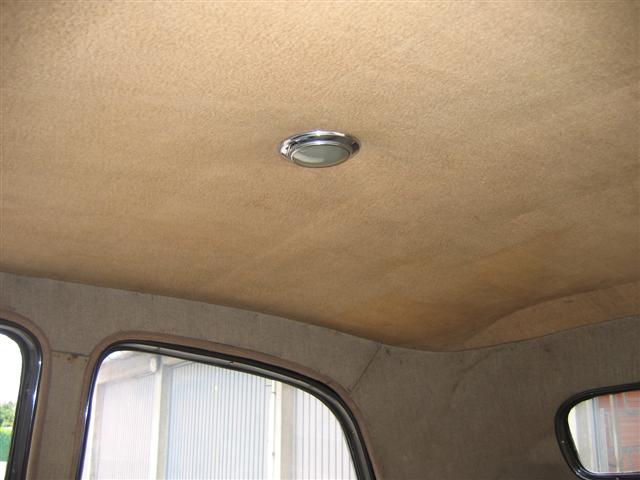 Traction 11 BL 37 015 (Small).jpg