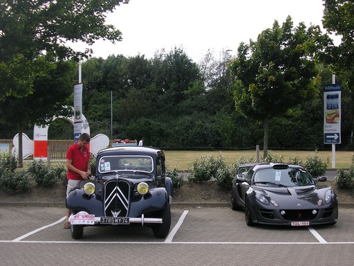 Parking Eurotunnel.JPG